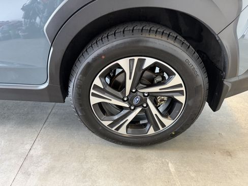 Used 2024 Subaru Crosstrek 2.0i Premium AWD/4WD image 15