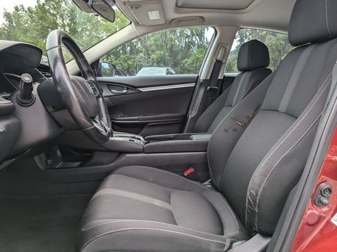 Used 2019 Honda Civic EX image 13