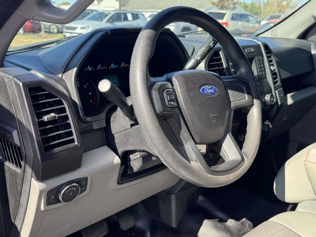 Used 2017 Ford F150 XL RWD image 2