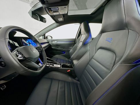 Used 2024 Volkswagen Golf R 2.0L TSI 4MOTION 7-Speed DSG T w/ MDO Package image 19