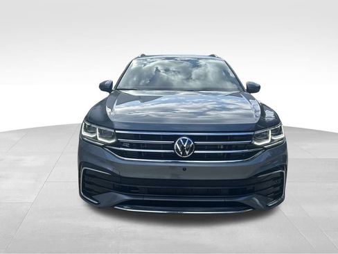 Used 2024 Volkswagen Tiguan SEL R-Line image 8