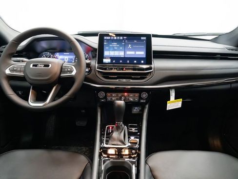 New 2026 Jeep Compass Latitude AWD/4WD image 9