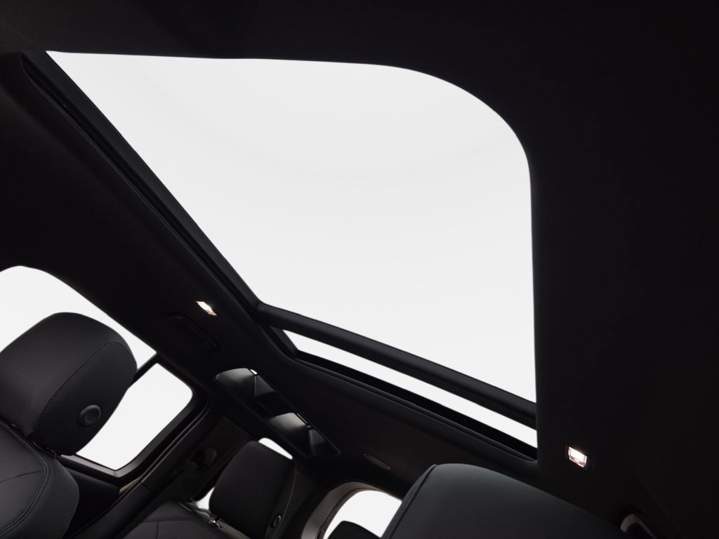 New 2026 Land Rover Defender 110 X-Dynamic SE AWD/4WD image 20