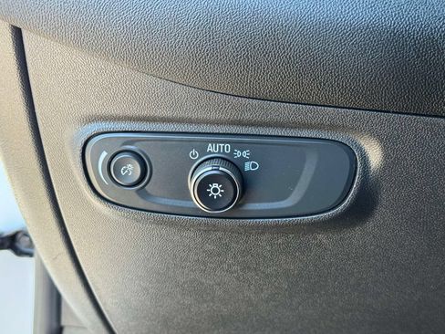Used 2023 Chevrolet Equinox LT AWD/4WD image 20