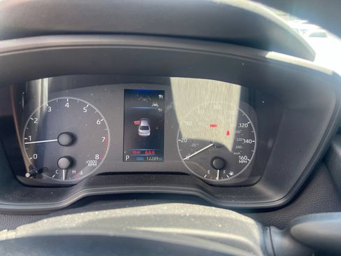 Used 2025 Toyota Corolla LE FWD image 10