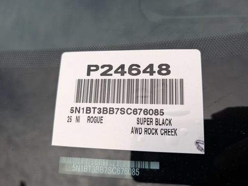 Used 2025 Nissan Rogue SV AWD/4WD image 36