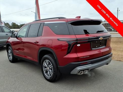 New 2026 Chevrolet Traverse LT w/ Driver Confidence Package image 3