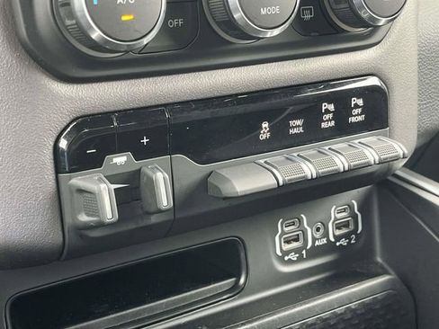 Used 2022 RAM 1500 Big Horn AWD/4WD image 31