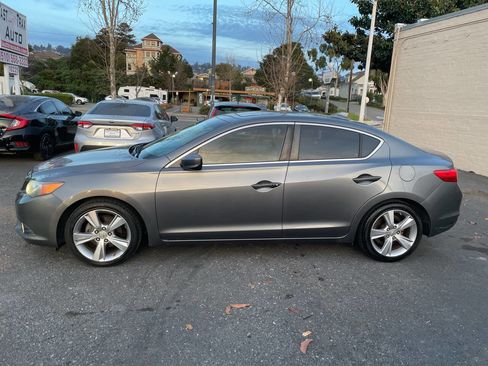 Used 2014 Acura ILX w/ Technology Package image 4