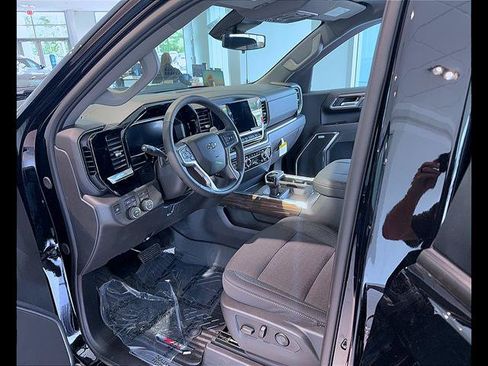 New 2026 Chevrolet Silverado 1500 LT Trail Boss w/ Convenience Package II AWD/4WD image 3
