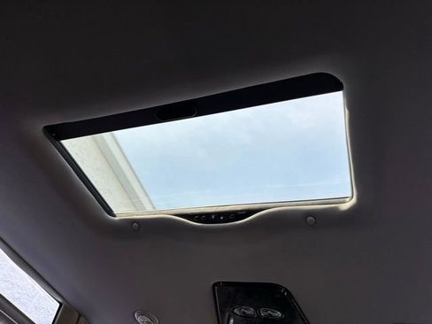 Used 2021 Ford Transit 150 Low Roof AWD image 43