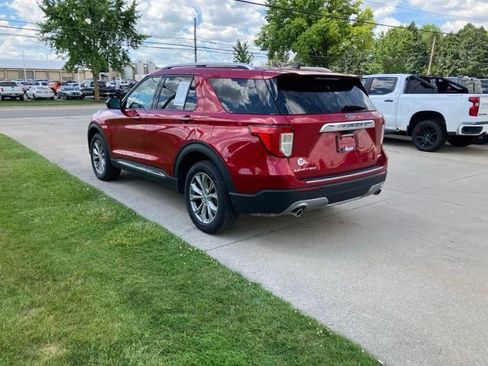 Used 2023 Ford Explorer Limited AWD/4WD image 5
