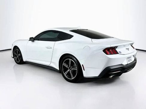 Certified 2025 Ford Mustang Coupe RWD image 4