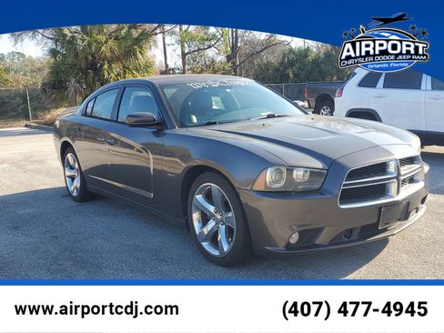 Used 2014 Dodge Charger R/T image 1