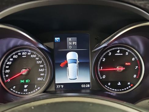 Used 2018 Mercedes-Benz GLC 300 4MATIC image 22