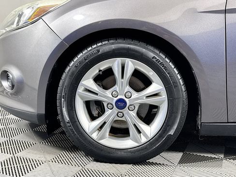 Used 2014 Ford Focus SE FWD image 25