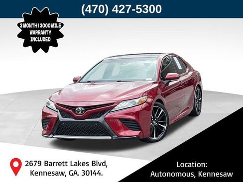 Used 2018 Toyota Camry XSE image 1
