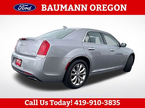 Used 2017 Chrysler 300 C AWD/4WD image 3