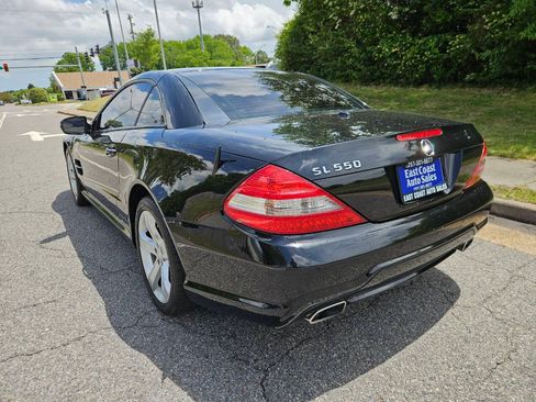 Used 2011 Mercedes-Benz SL 550 image 4