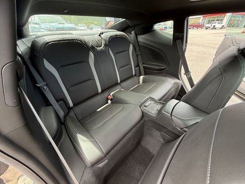 Used 2021 Chevrolet Camaro SS w/ LPO, Ground Effects Package RWD image 8