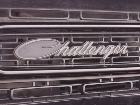 Used 2021 Dodge Challenger SXT w/ Blacktop Package RWD image 32