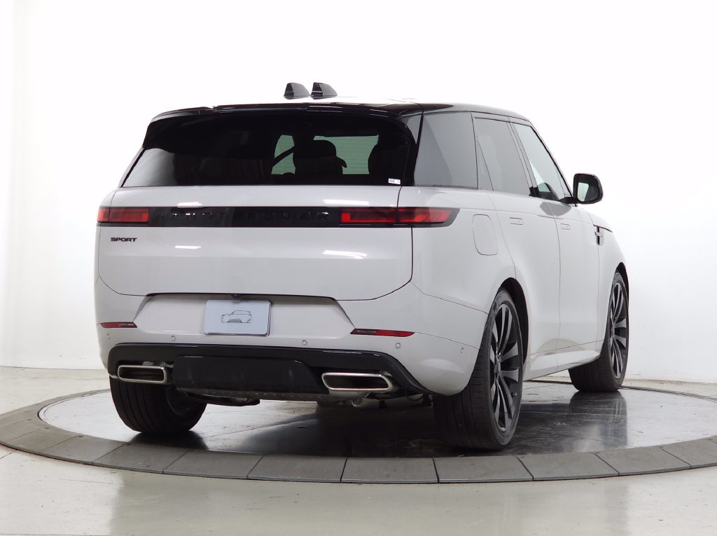 Certified 2026 Land Rover Range Rover Sport Dynamic SE AWD/4WD image 7