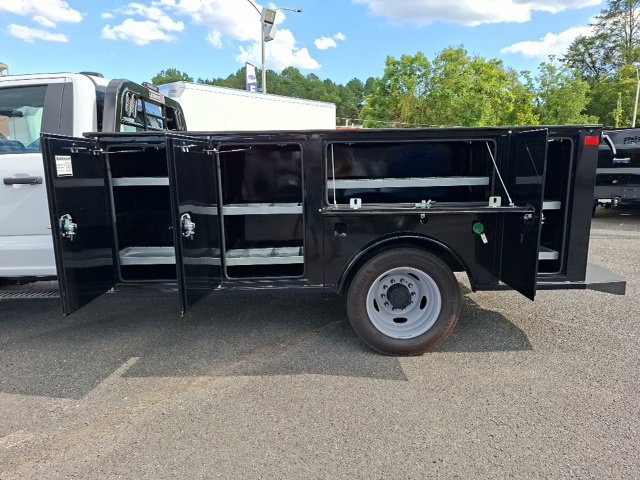 New 2026 Ford F550 4x4 Regular Cab Super Duty w/ XL Chrome Package image 27