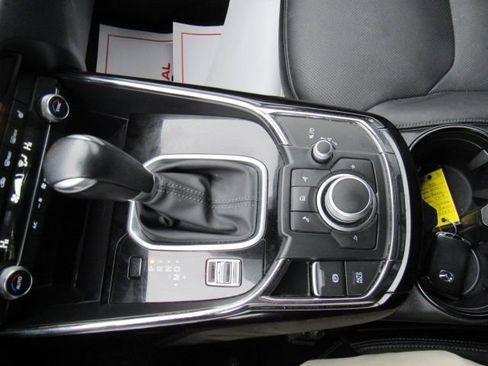 Used 2023 MAZDA CX-9 Touring image 23