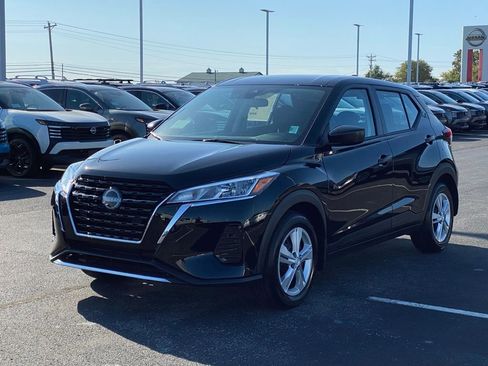 New 2025 Nissan Kicks Play S image 8