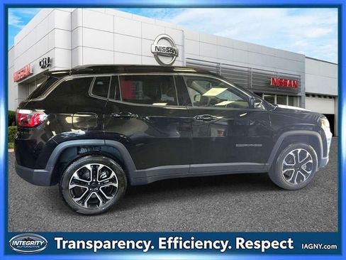 Used 2023 Jeep Compass Limited AWD/4WD image 5