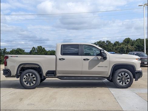 New 2026 Chevrolet Silverado 2500 Custom w/ Custom Convenience Package AWD/4WD image 6