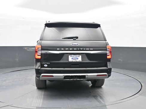 Used 2023 Ford Expedition Limited image 6