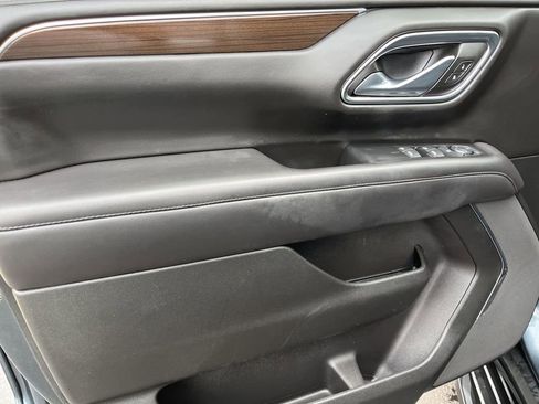 Used 2021 GMC Yukon XL SLE image 27