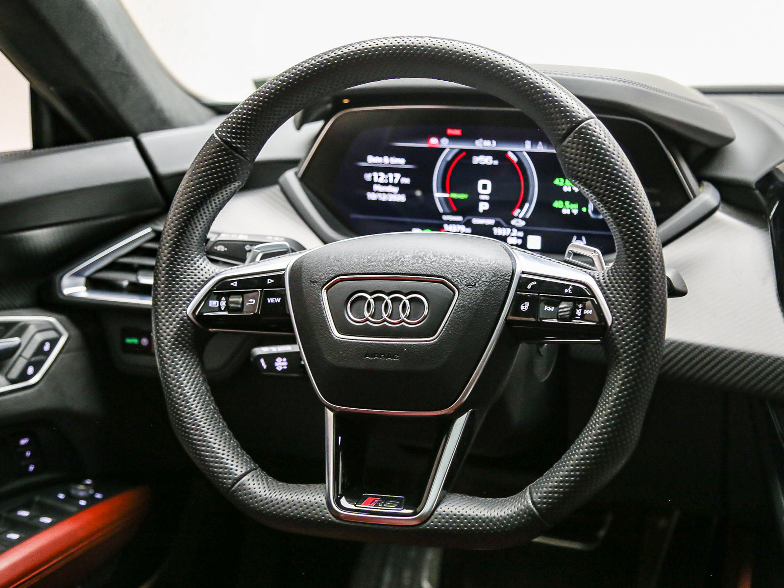 Certified 2024 Audi RS e-tron GT w/ Ceramic Brake Package AWD/4WD image 16