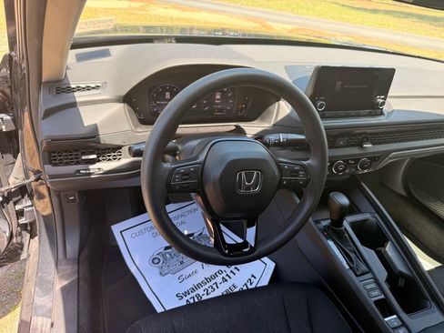 Used 2024 Honda Accord EX image 15