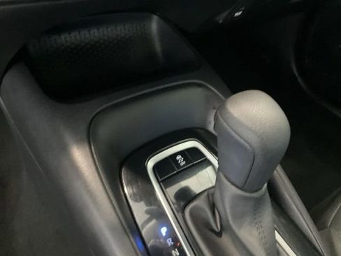 Used 2025 Toyota Corolla LE FWD image 12