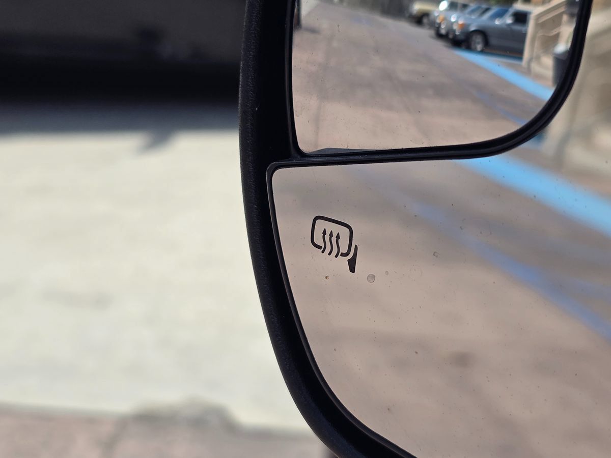 Used 2018 Ford Escape SEL FWD image 29