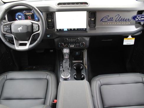 New 2025 Ford Bronco Badlands image 12