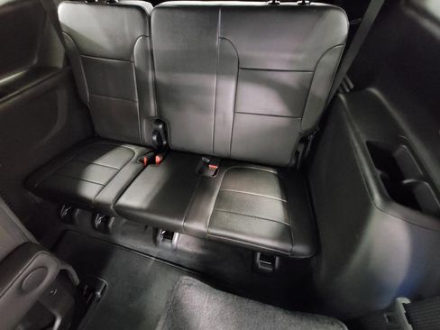 Used 2023 Chevrolet Traverse LT AWD/4WD image 25