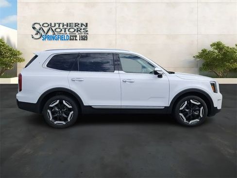 Used 2024 Kia Telluride S image 6