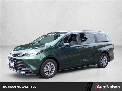 Certified 2025 Toyota Sienna XLE w/ XLE Plus Package