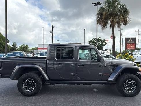 Used 2023 Jeep Gladiator Mojave w/ Cold Weather Group AWD/4WD image 8