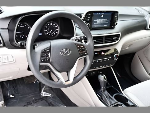 Used 2019 Hyundai Tucson Value AWD/4WD image 11