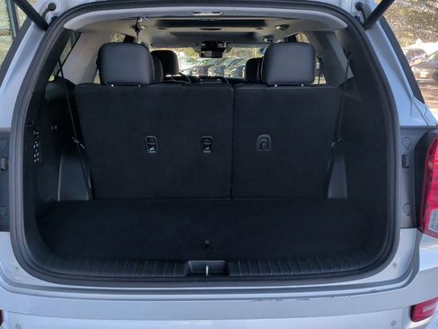 Used 2021 Hyundai Palisade Limited image 9