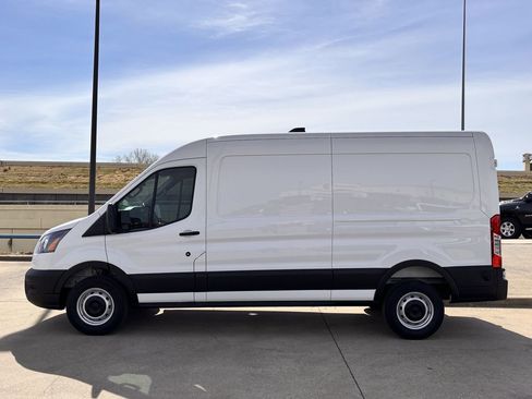 New 2026 Ford Transit 250 148 Medium Roof w/ Load Area Protection Package image 5