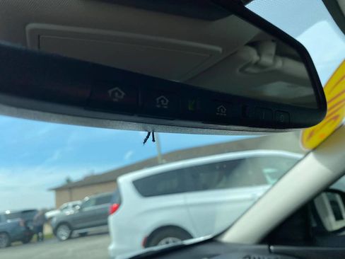 Used 2019 Nissan Altima 2.5 SL FWD image 17
