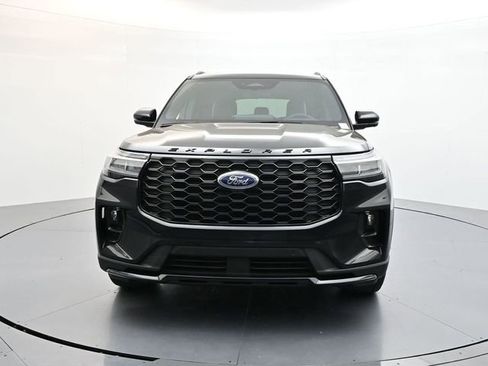 New 2025 Ford Explorer ST-Line image 2