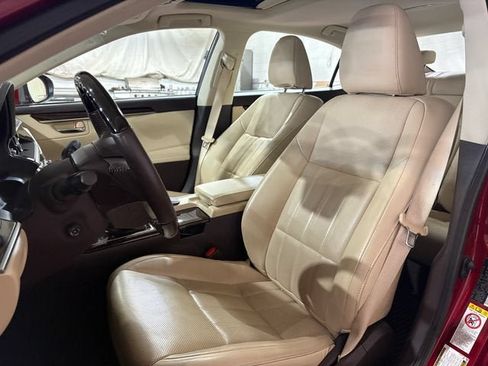 Used 2016 Lexus ES 350 w/ Luxury Package w/Wood Trim FWD image 6