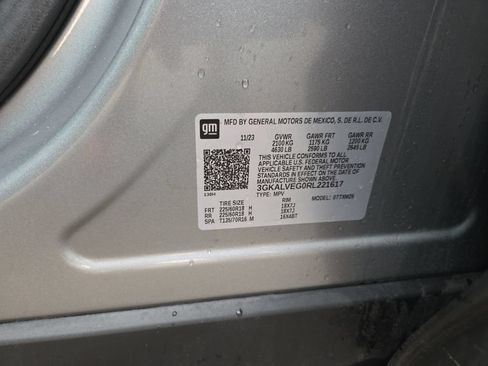 Used 2024 GMC Terrain SLT AWD/4WD image 36