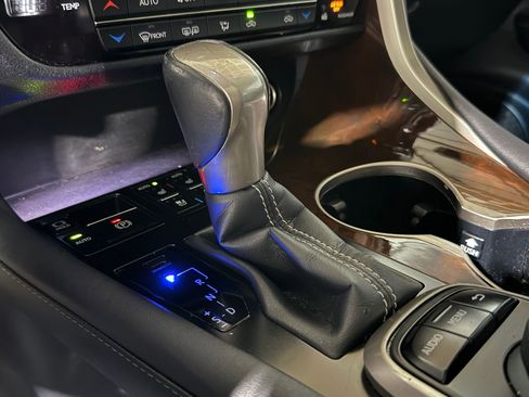 Used 2019 Lexus RX 350 FWD image 32